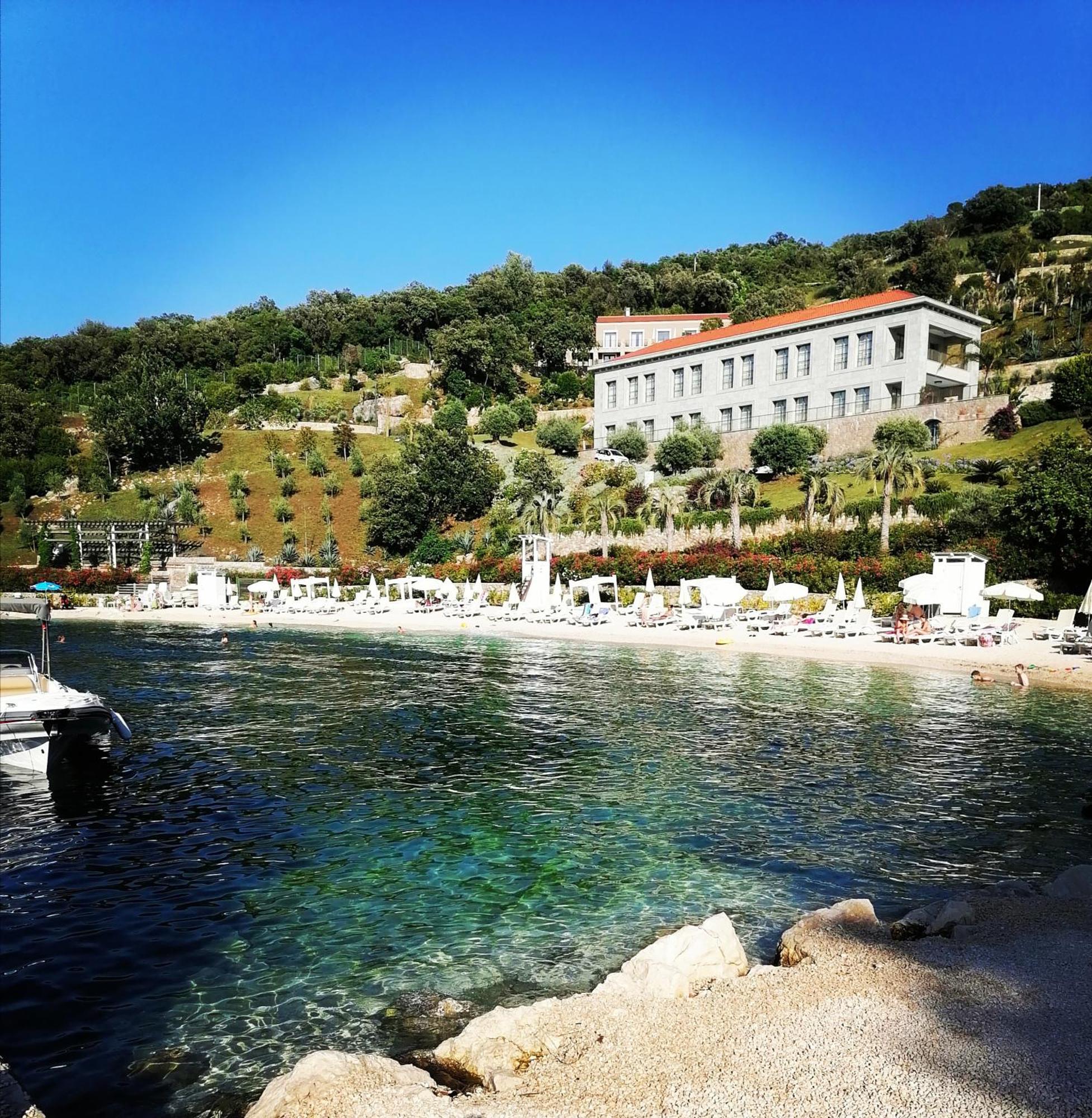 Glamping Peninsula Lustica Rose Villa Tivat Exterior foto